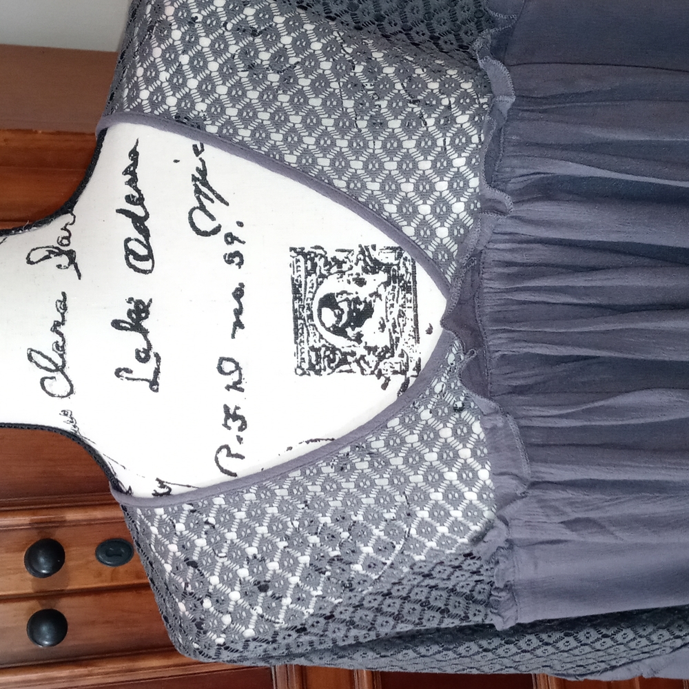 Dress - Picture 2 of 8